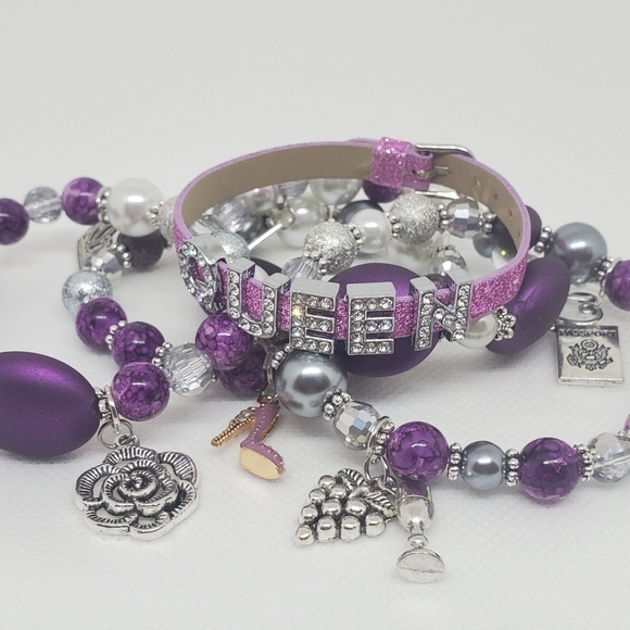 Beautiful ladies stack bracelet set - Picture 4 of 7